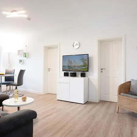 Apartment Kurparkresidenz Sandkorn 6 *